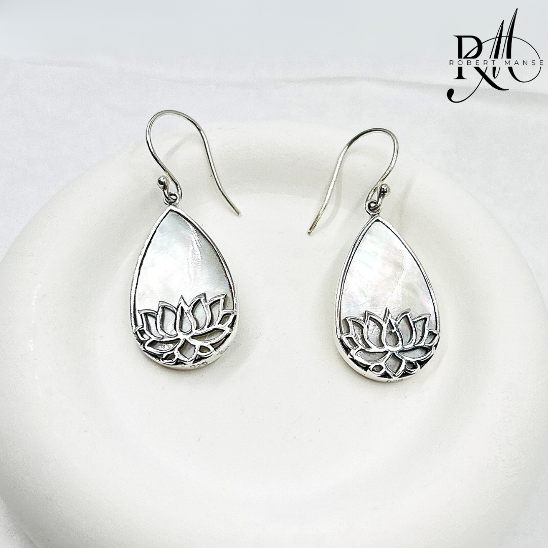 Bali RoManse Sterling Silver Mother of Pearl Lotus Earrings